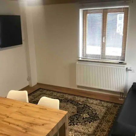 Lakehouse Gretel On Ground Floor Sleeps 2 Comfortably, Maximum 4 Apartament