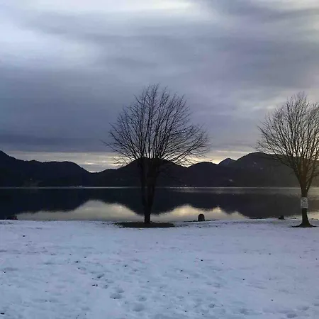 Apartament Lakehouse Gretel On Ground Floor Sleeps 2 Comfortably, Maximum 4