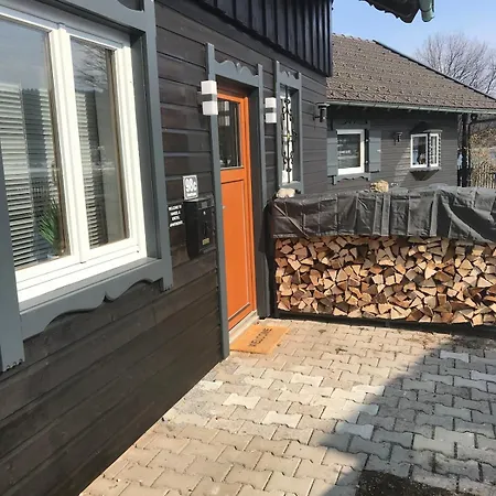 Lakehouse Gretel On Ground Floor Sleeps 2 Comfortably, Maximum 4