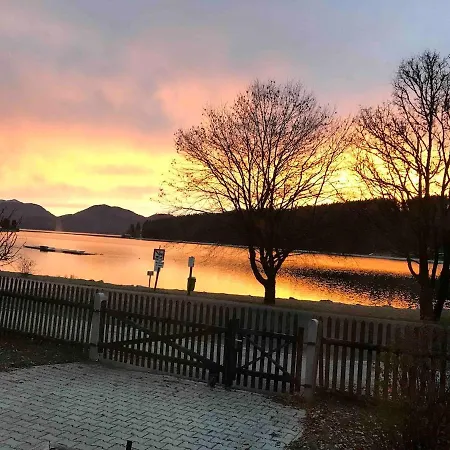 Apartament Lakehouse Gretel On Ground Floor Sleeps 2 Comfortably, Maximum 4 *